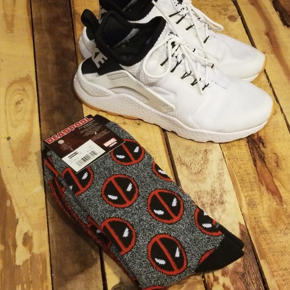 Nwt 2 pack Deadpool Socks